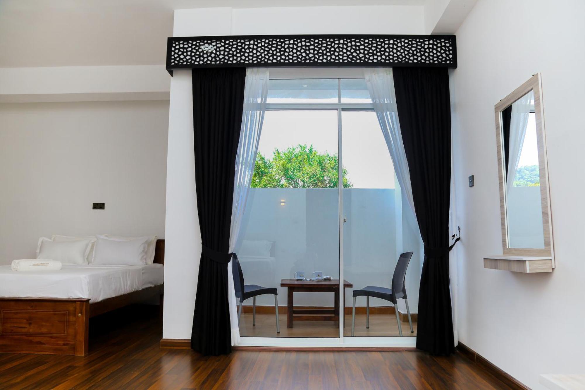 Hotel Crown Regency- Badulla Exteriér fotografie